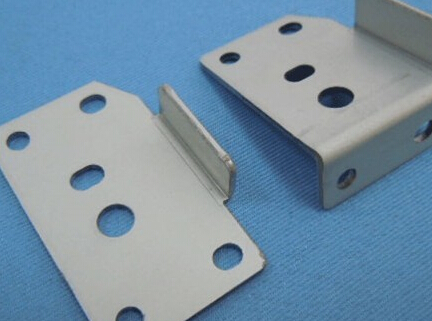 沖壓加工與傳統加工工藝的對比