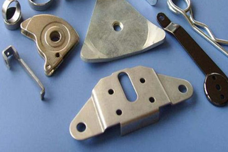 加工精密沖壓件時需要注意哪些事項(xiàng)？